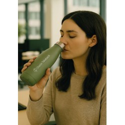 Isolated bottle with rubburized surface